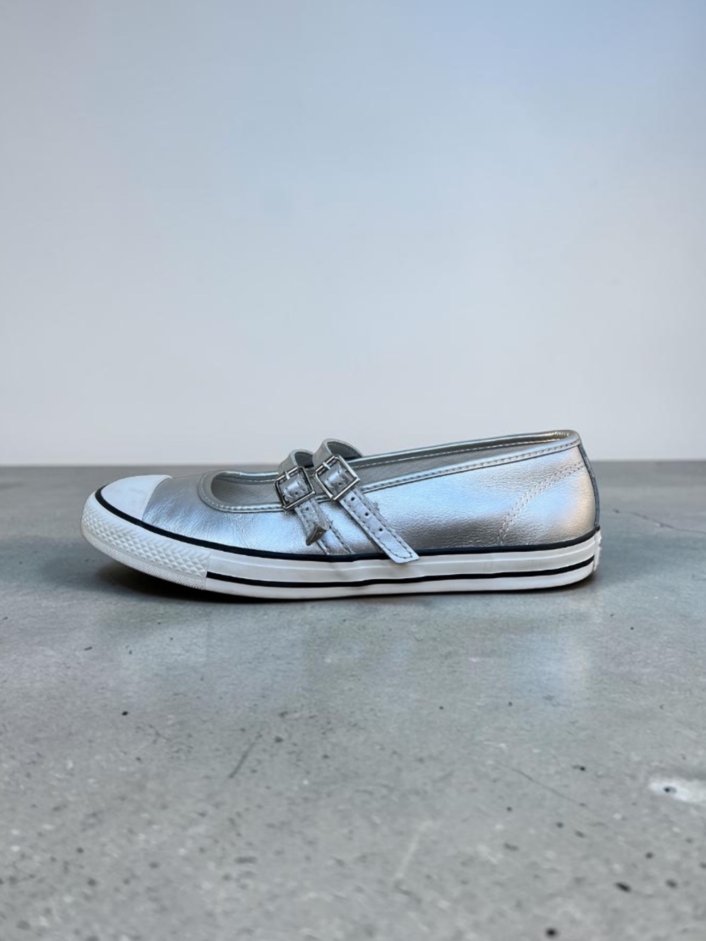 Converse Silver Metallic Double Buckle Mary Jane Women’s 7.5 - Picture 3 of 8